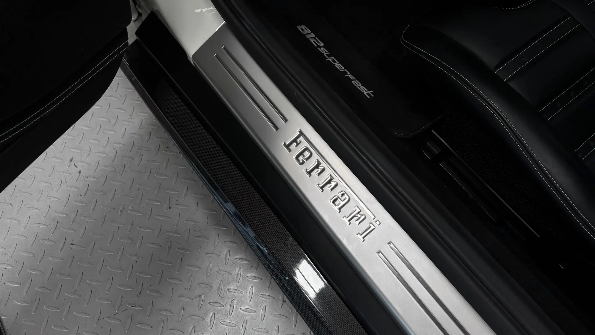 Ferrari 812 — photo 35
