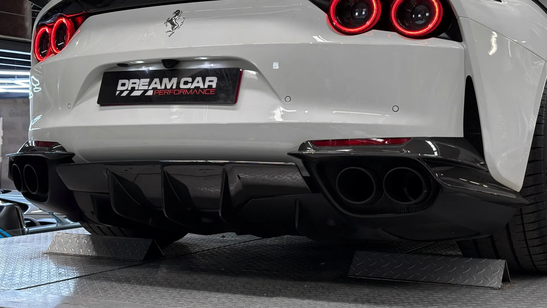 Ferrari 812 — photo 21