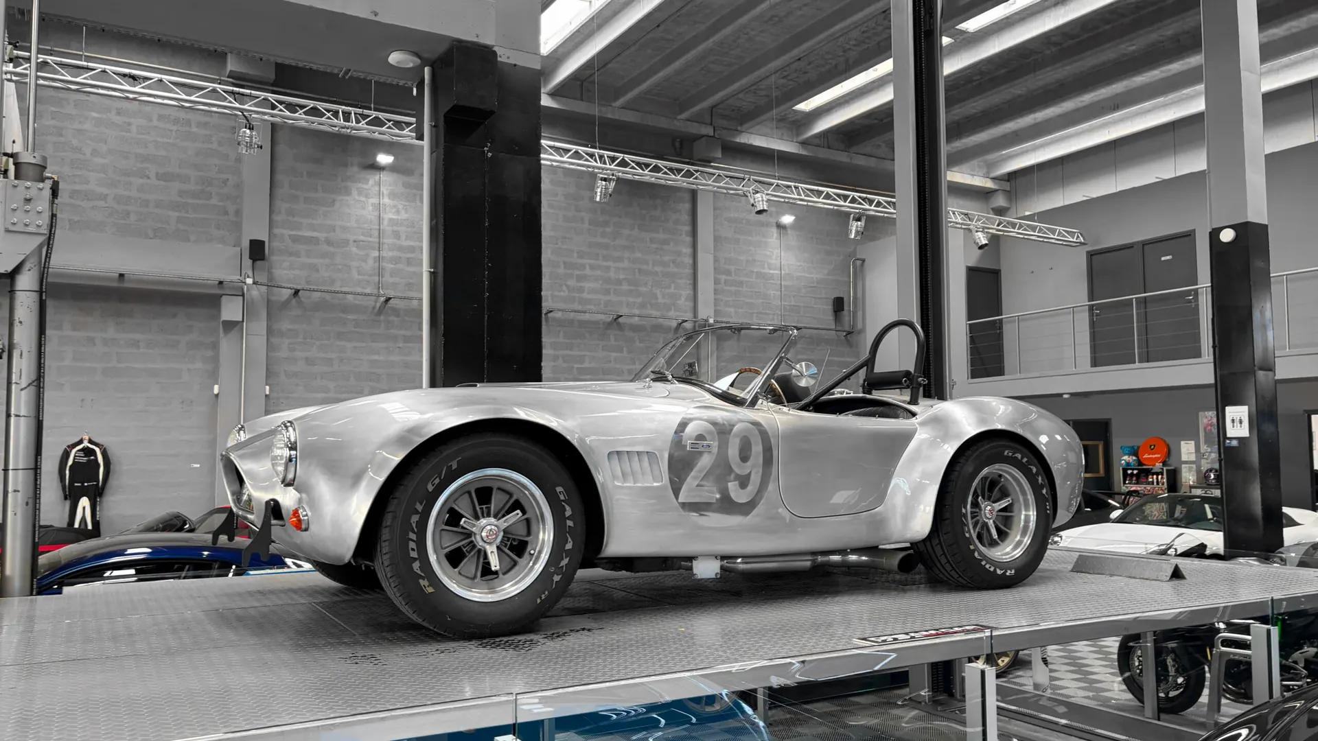 Shelby Cobra — photo 10