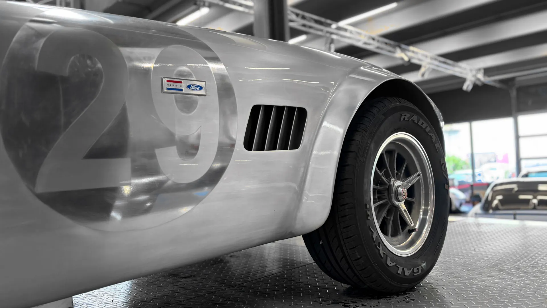 Shelby Cobra — photo 25