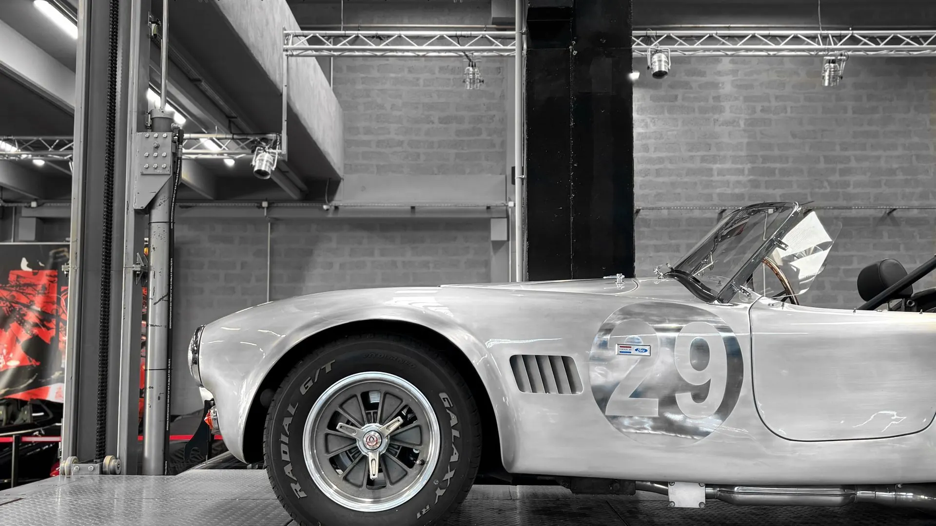 Shelby Cobra — photo 5