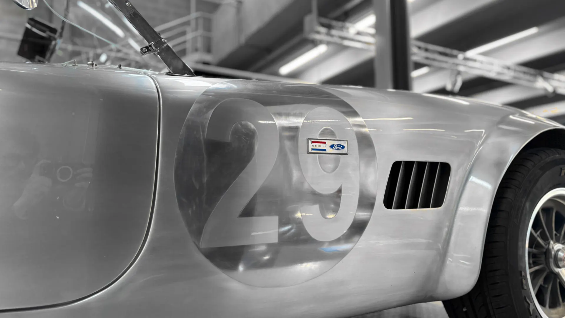 Shelby Cobra — photo 24