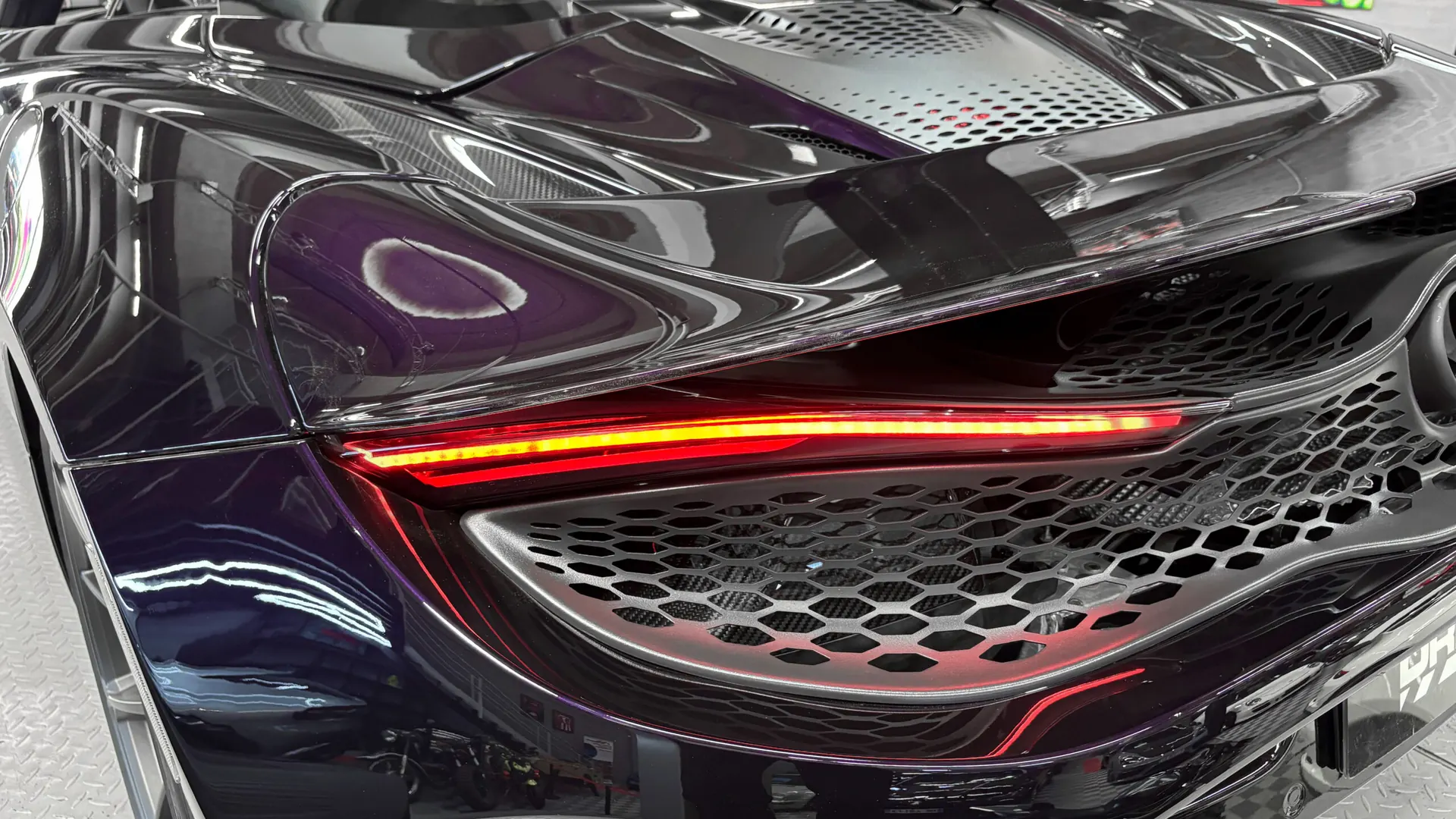 McLaren 750 — photo 34