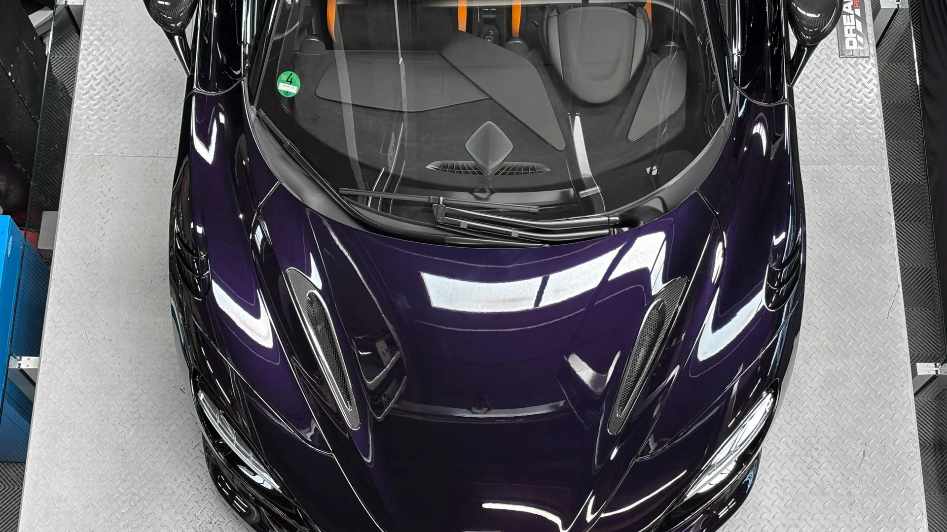 McLaren 750 — photo 11