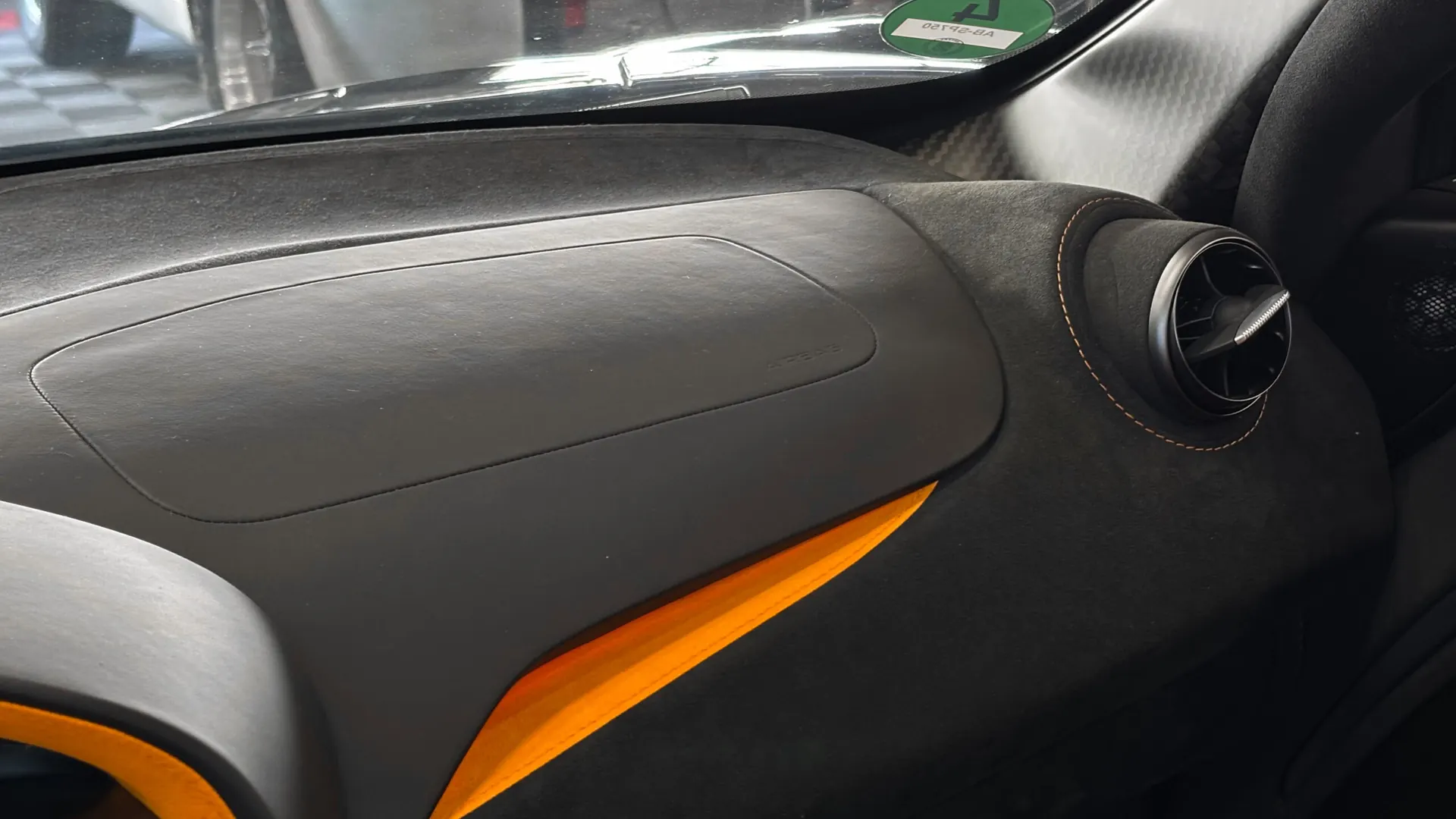 McLaren 750 — photo 46