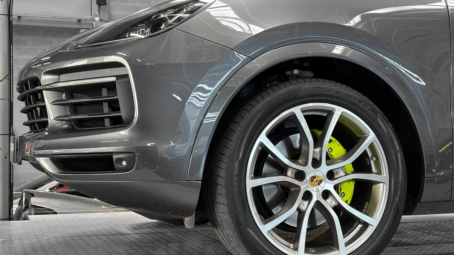 Porsche CAYENNE — photo 20