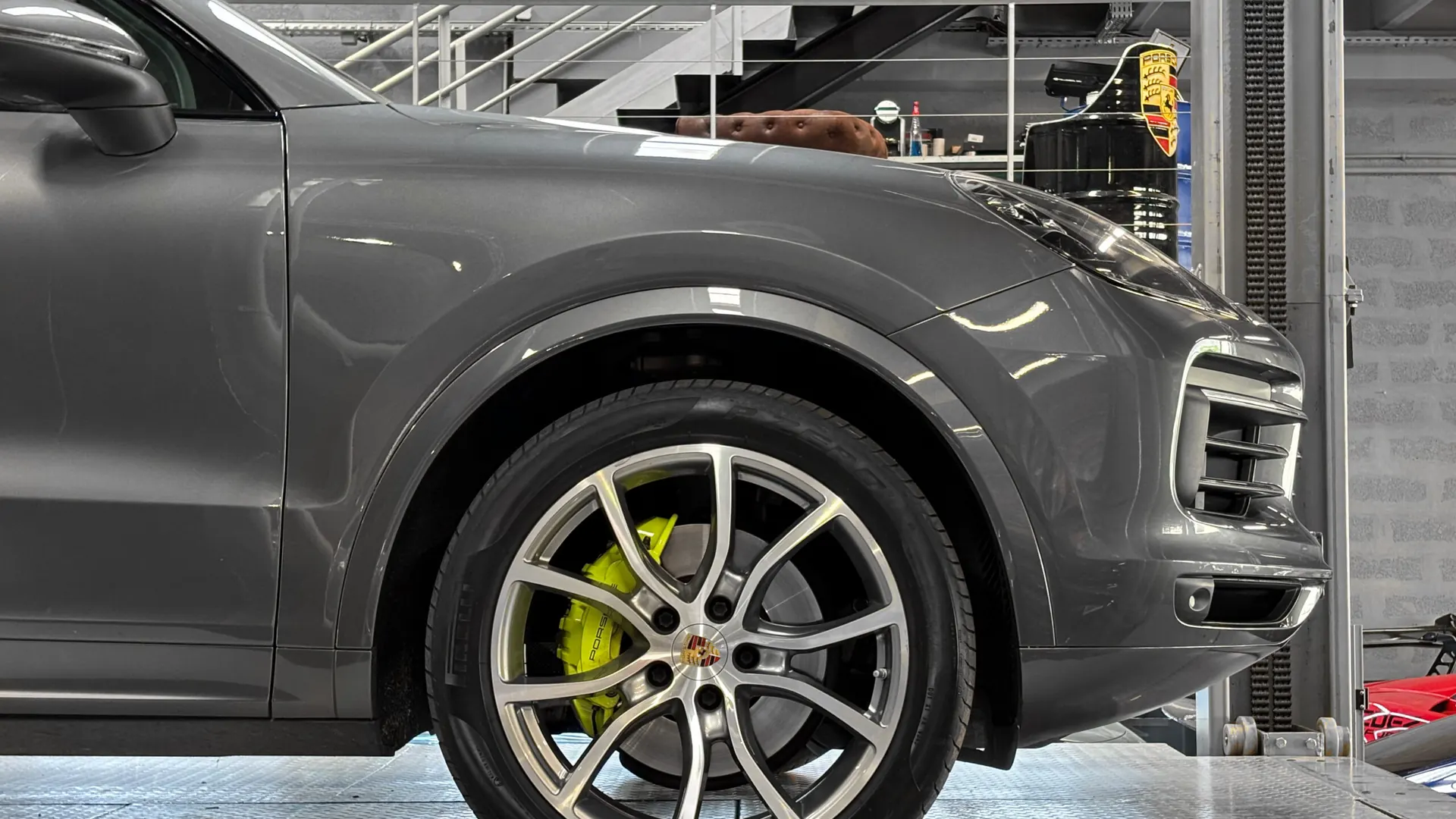 Porsche CAYENNE — photo 13