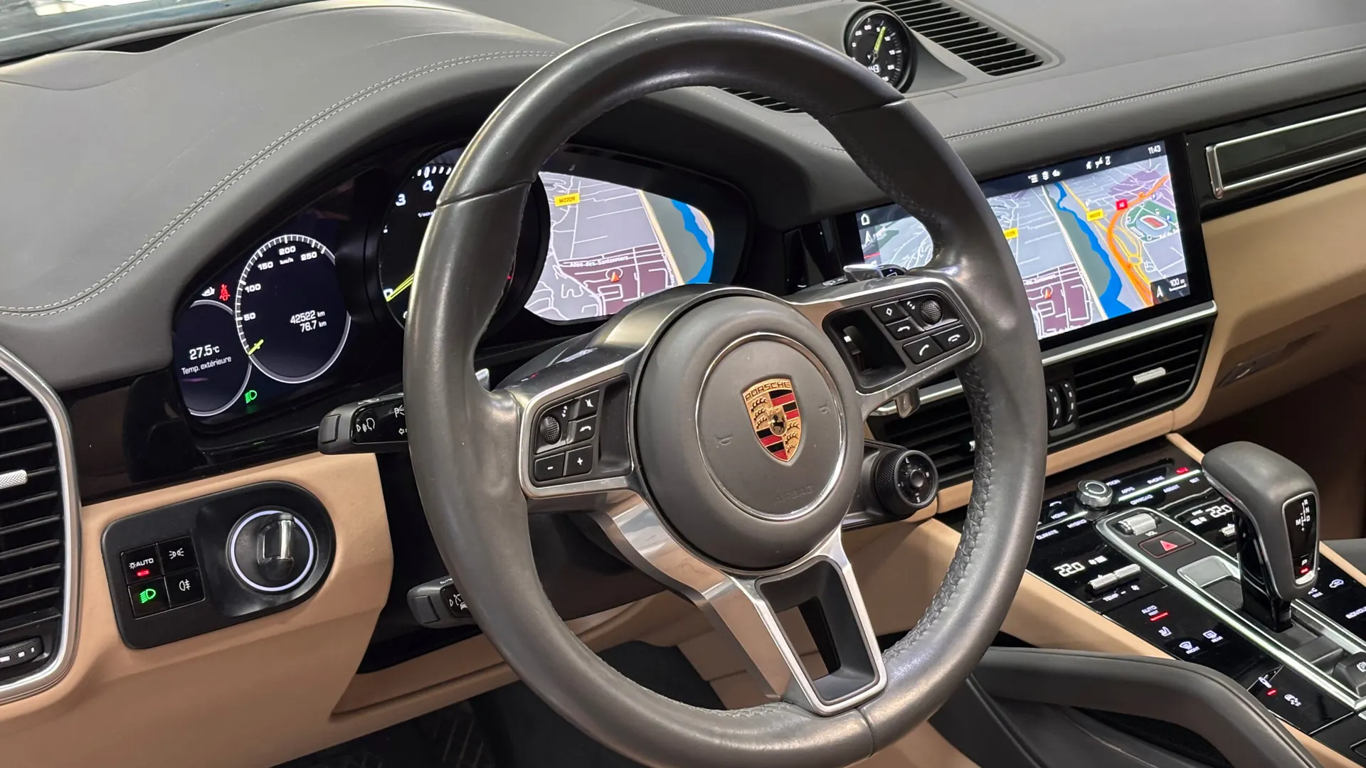 Porsche CAYENNE — photo 29