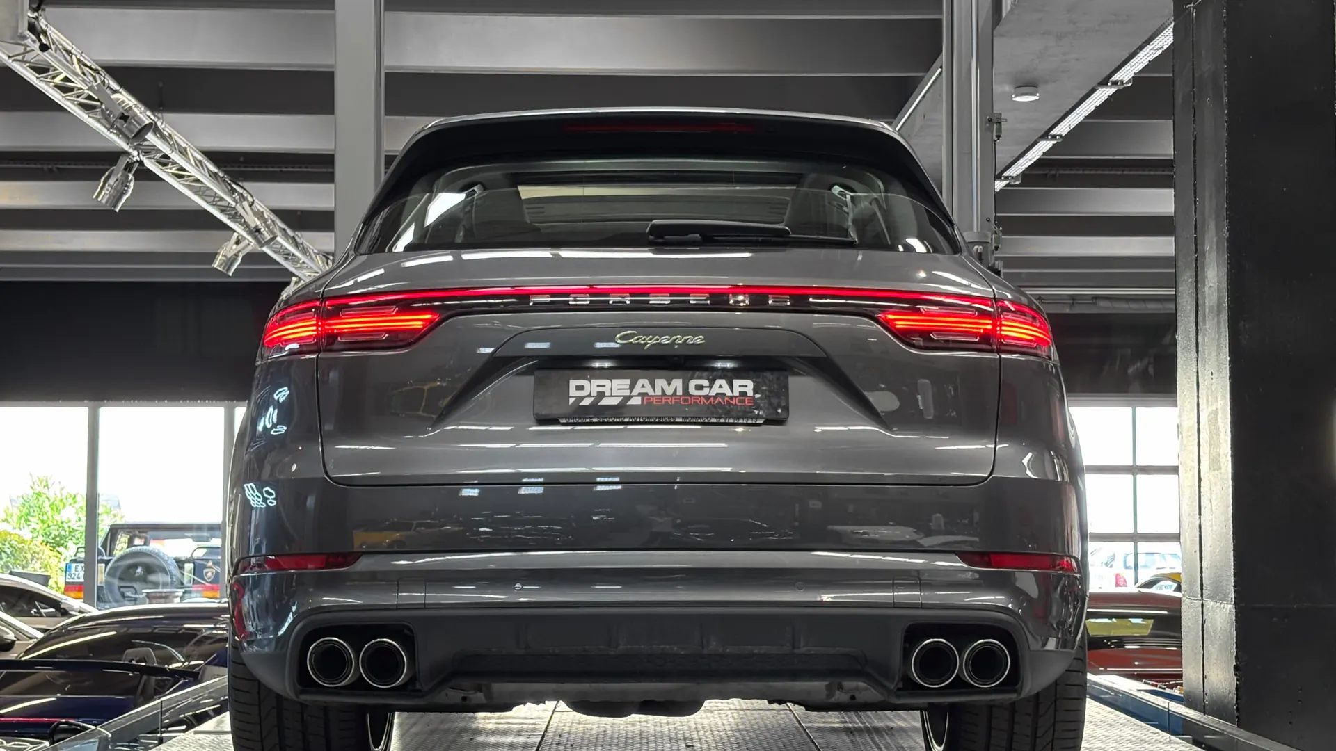 Porsche CAYENNE — photo 16
