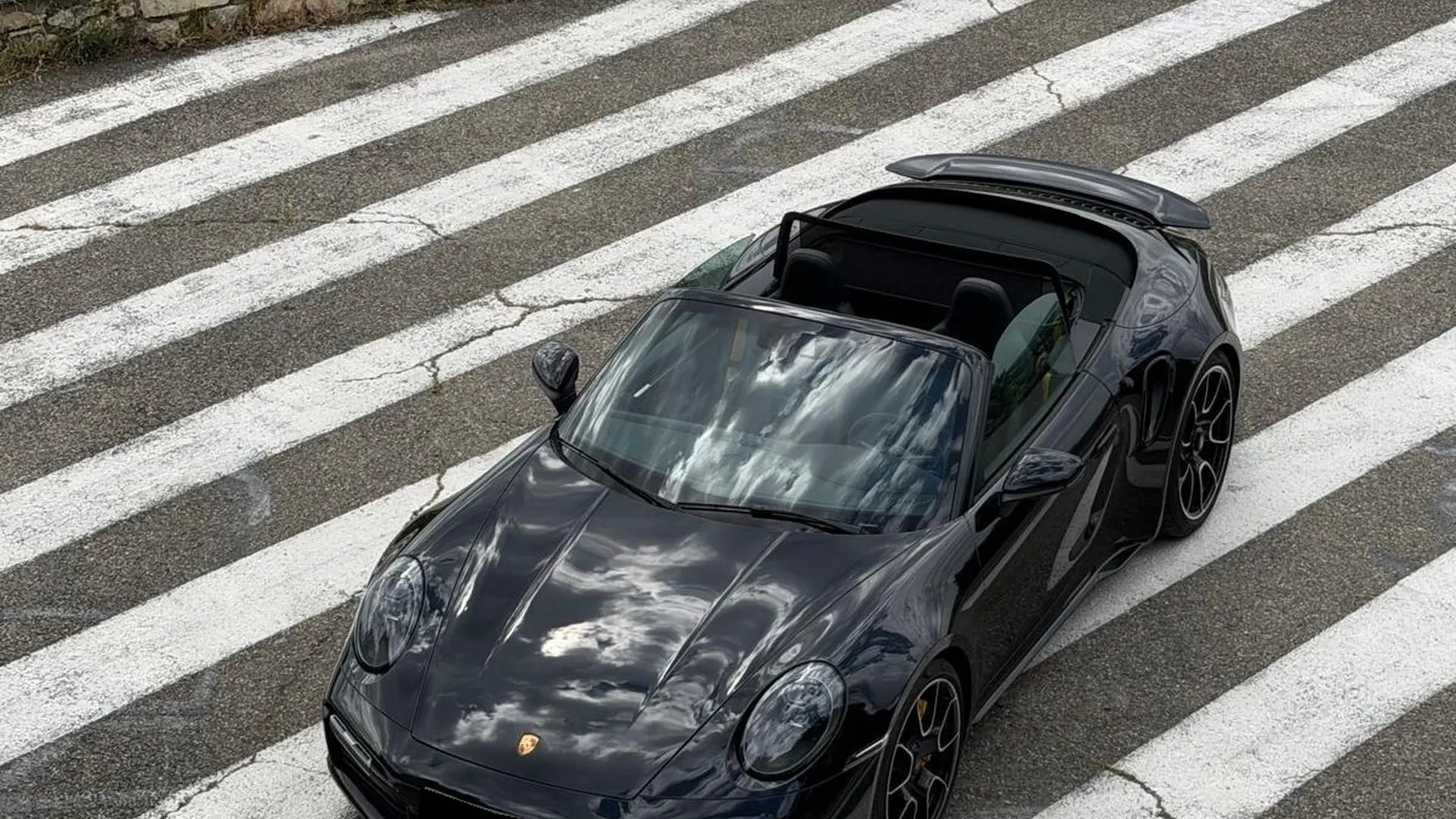 Porsche 992 — photo 27