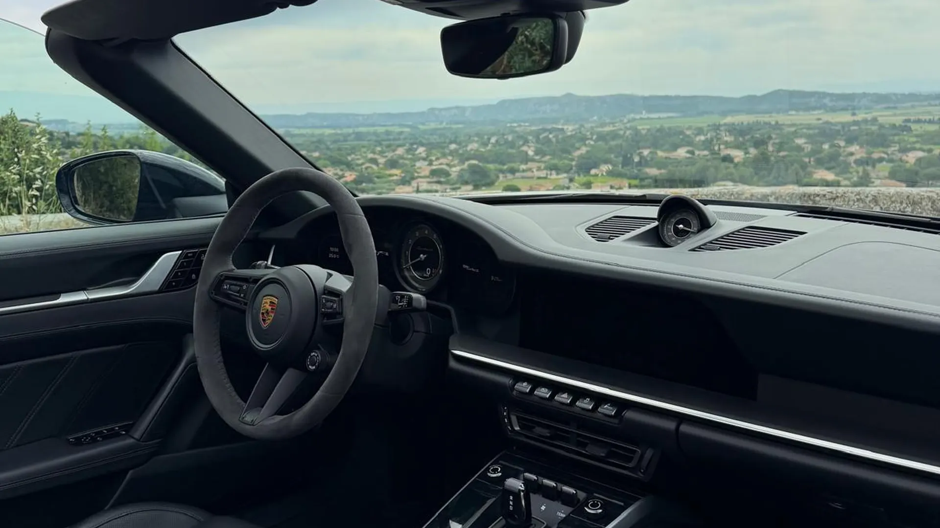 Porsche 992 — photo 16