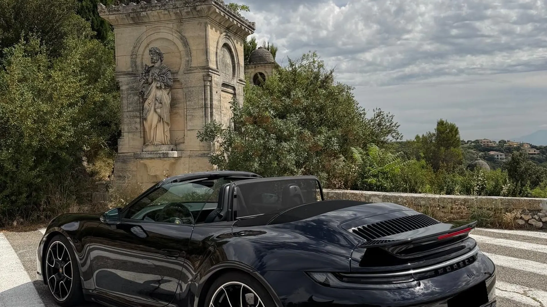 Porsche 992 — photo 33