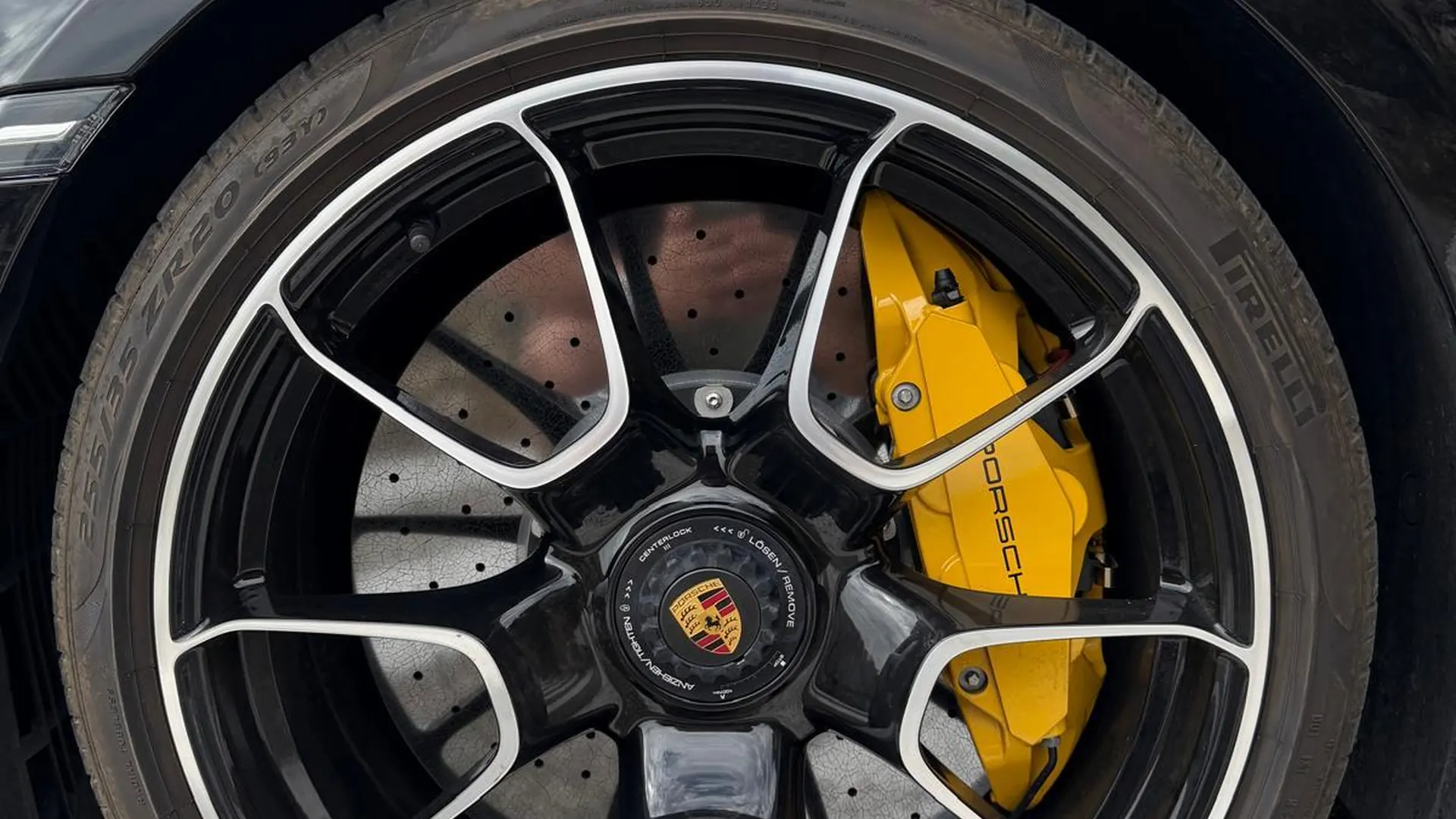 Porsche 992 — photo 13