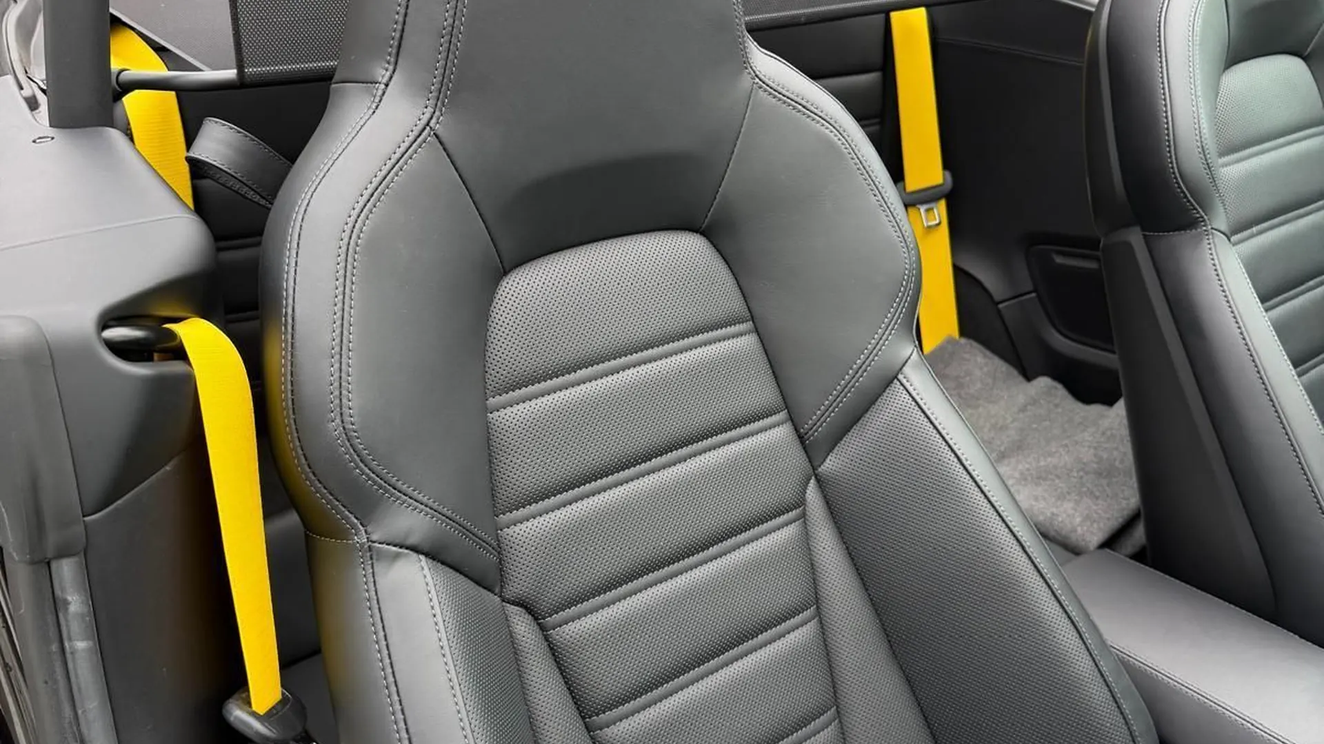 Porsche 992 — photo 18