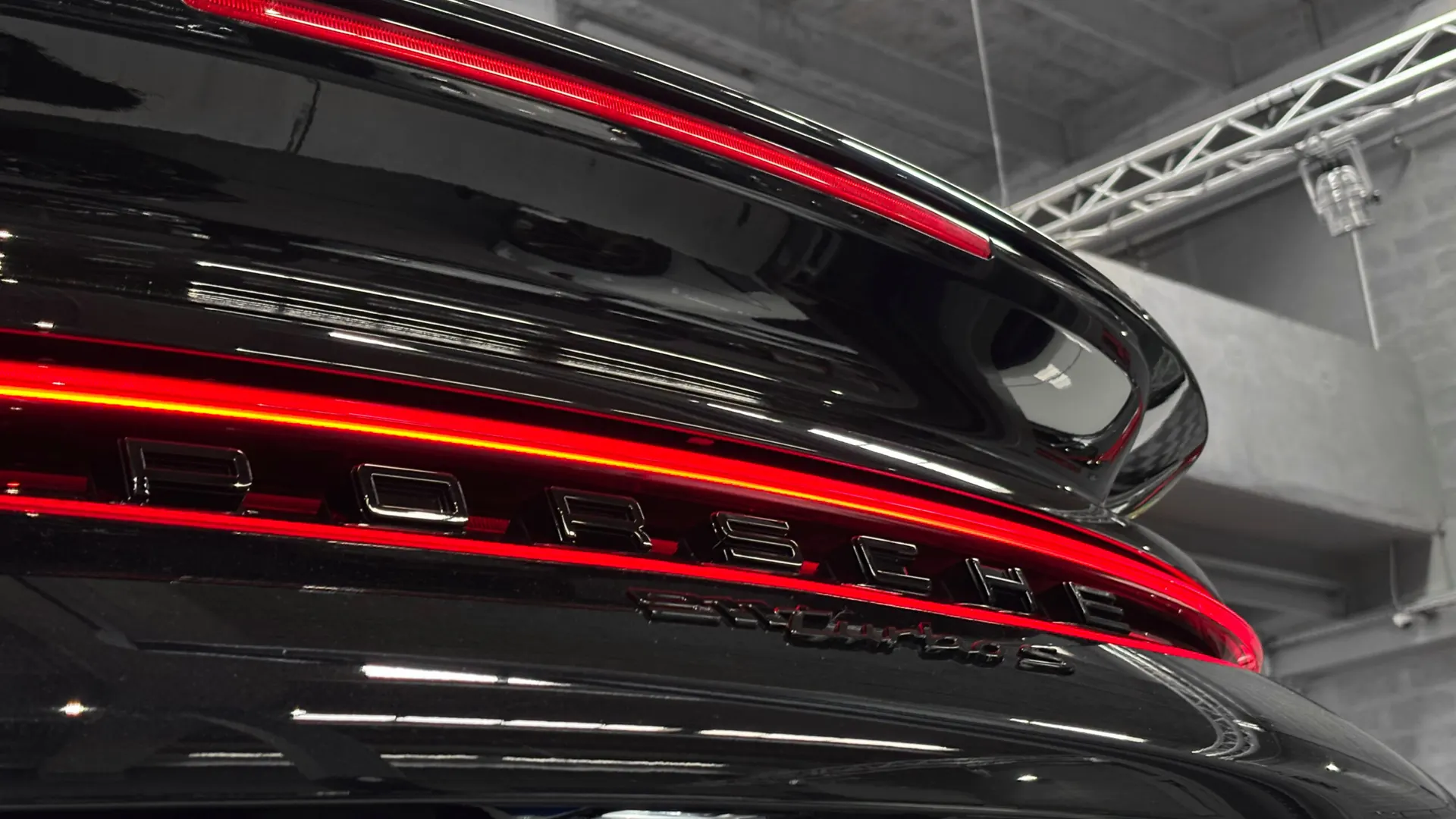 Porsche 992 — photo 19