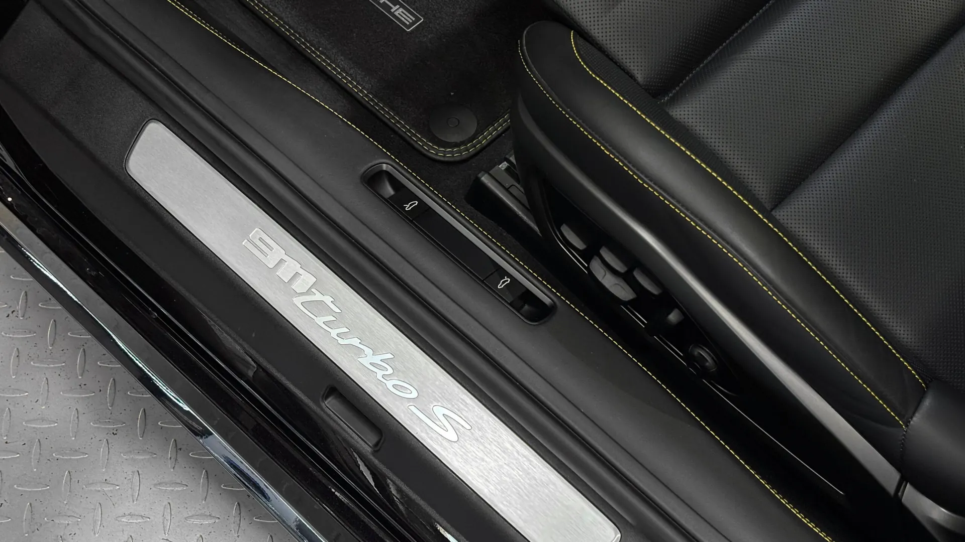 Porsche 992 — photo 25