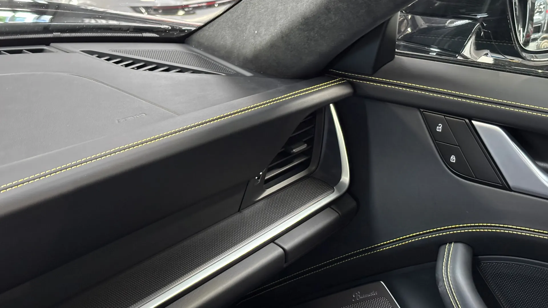 Porsche 992 — photo 33