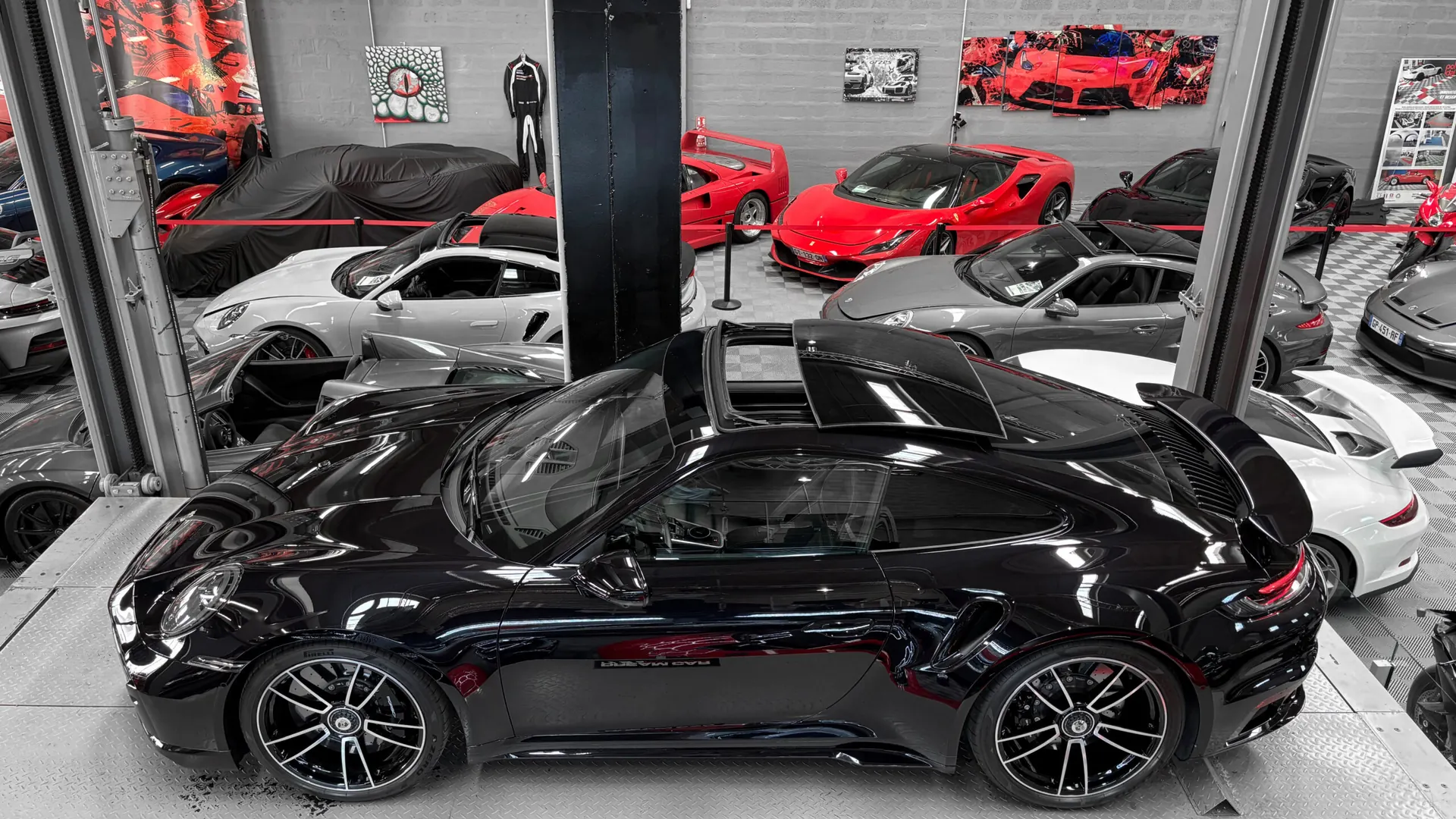 Porsche 992 — photo 2