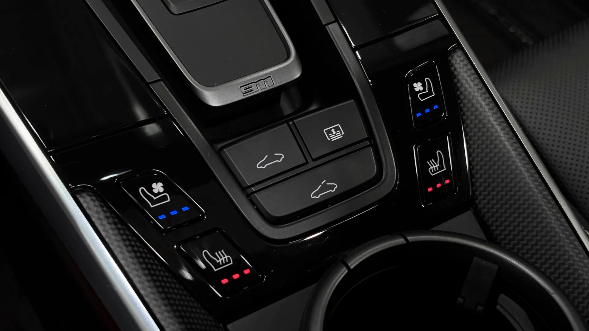 Porsche 992 — photo 37