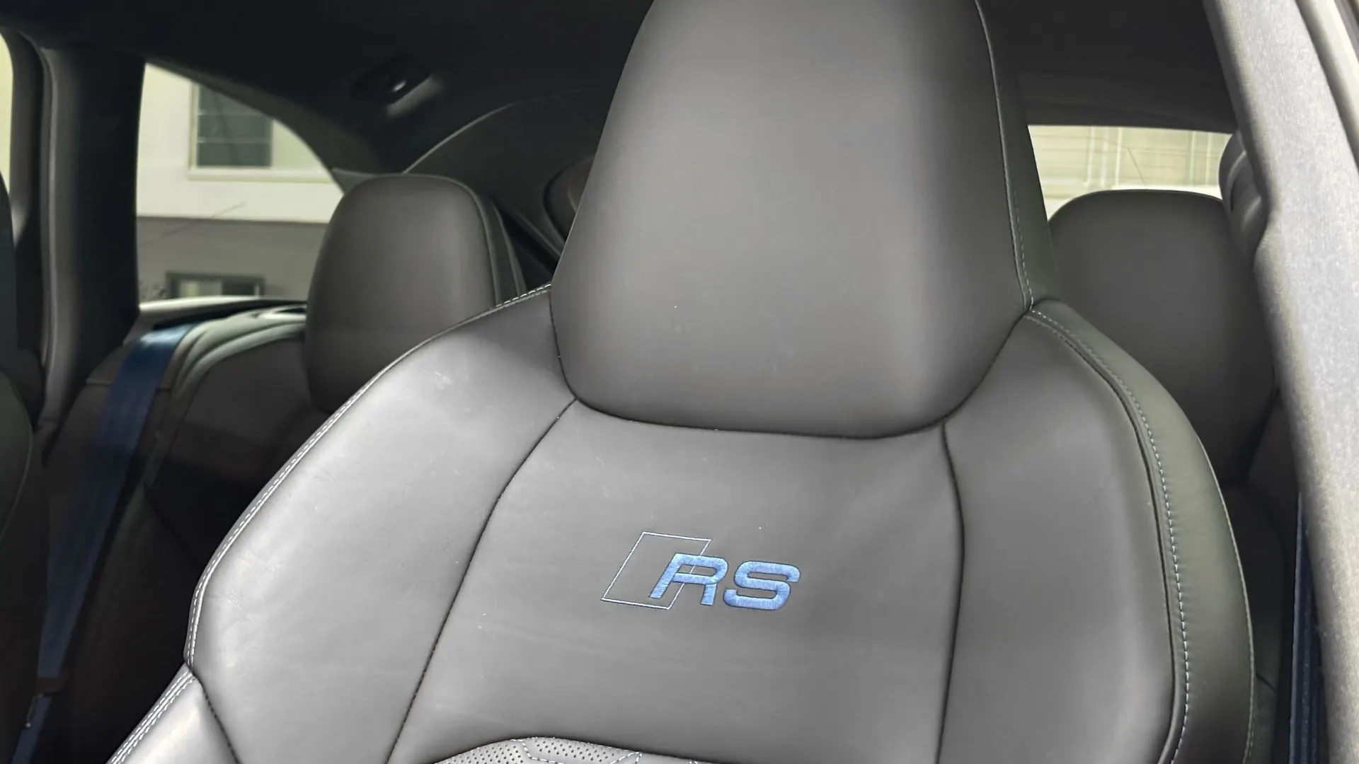 Audi RS6 — photo 16