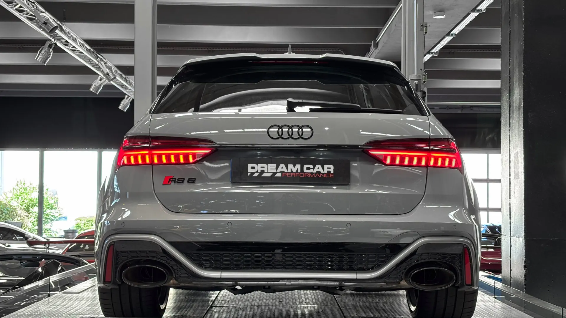 Audi RS6 — photo 14