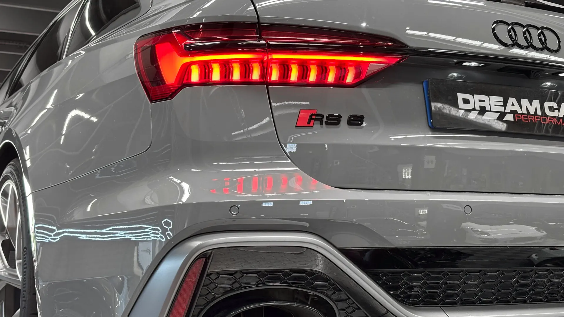 Audi RS6 — photo 16
