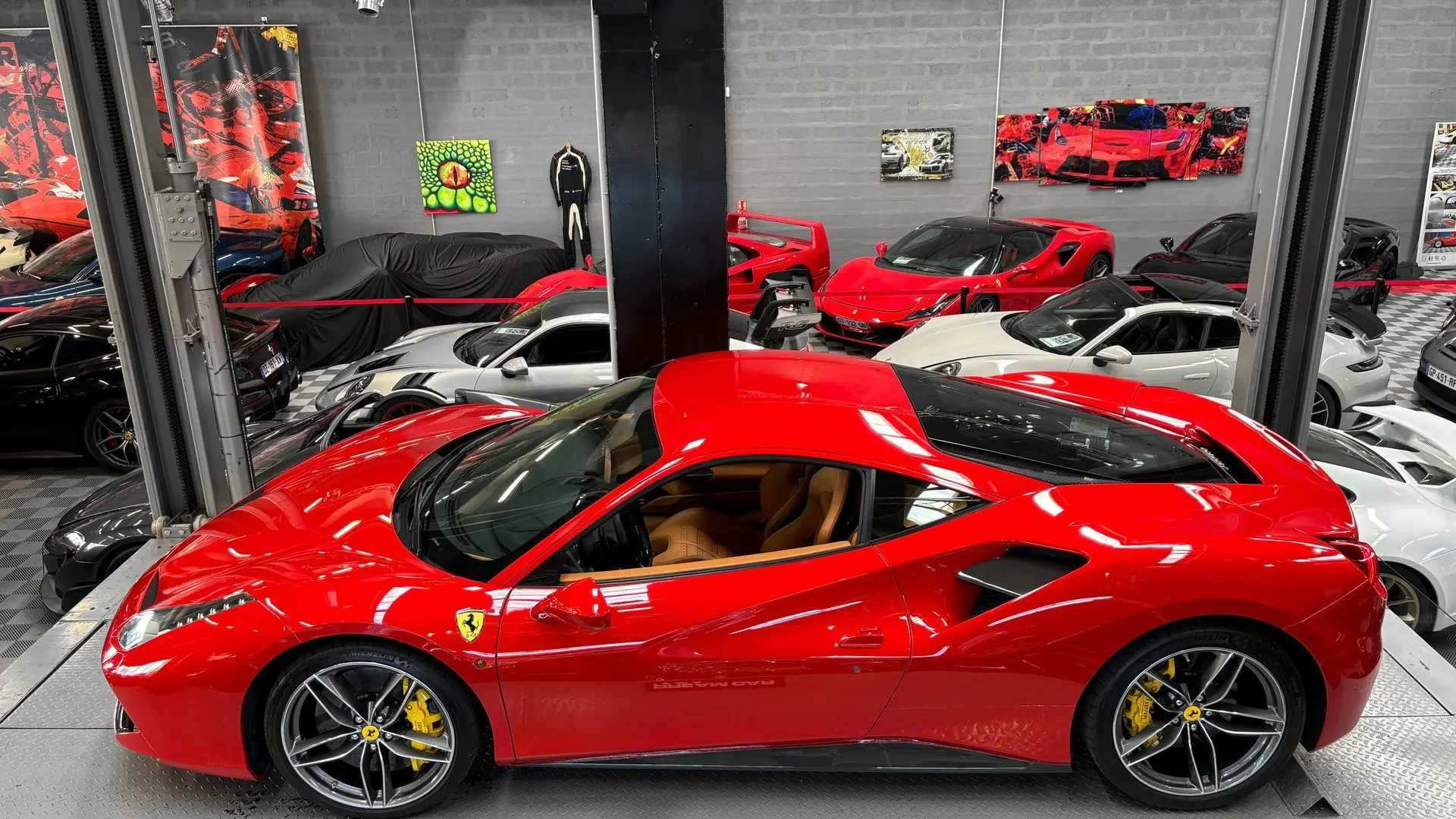 Ferrari 488 — photo 2