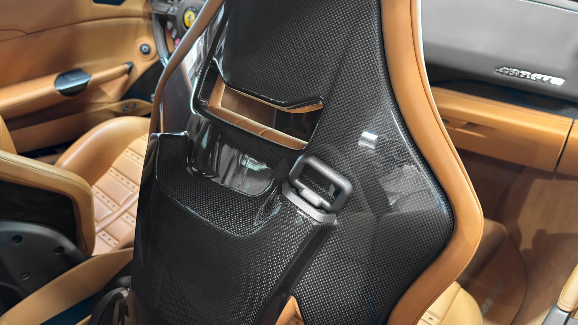 Ferrari 488 — photo 40