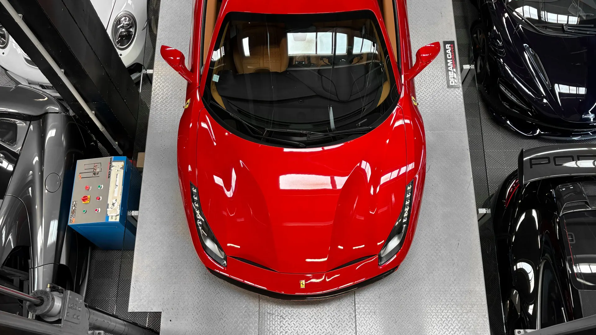 Ferrari 488 — photo 22