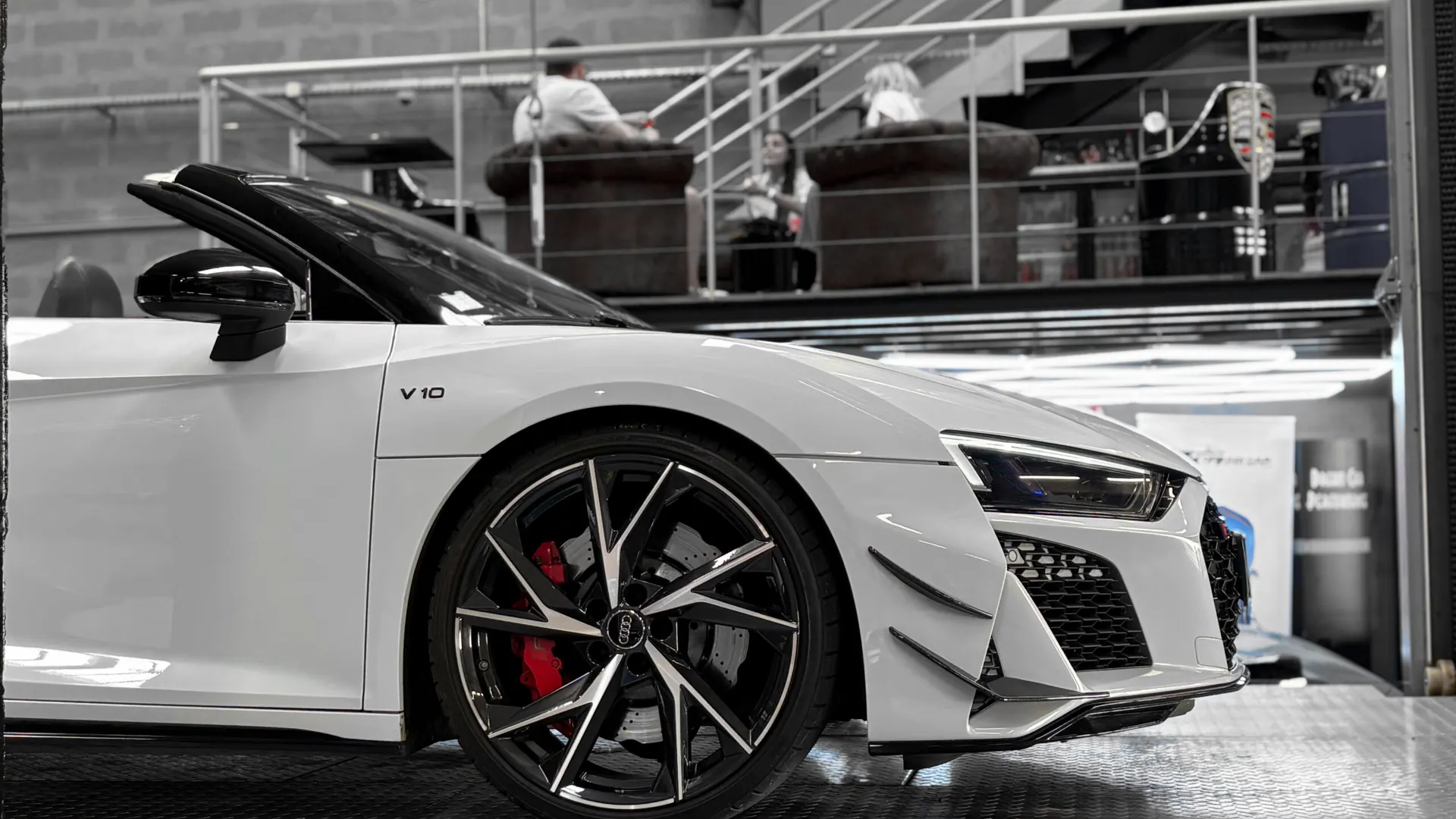 Audi R8 — photo 30