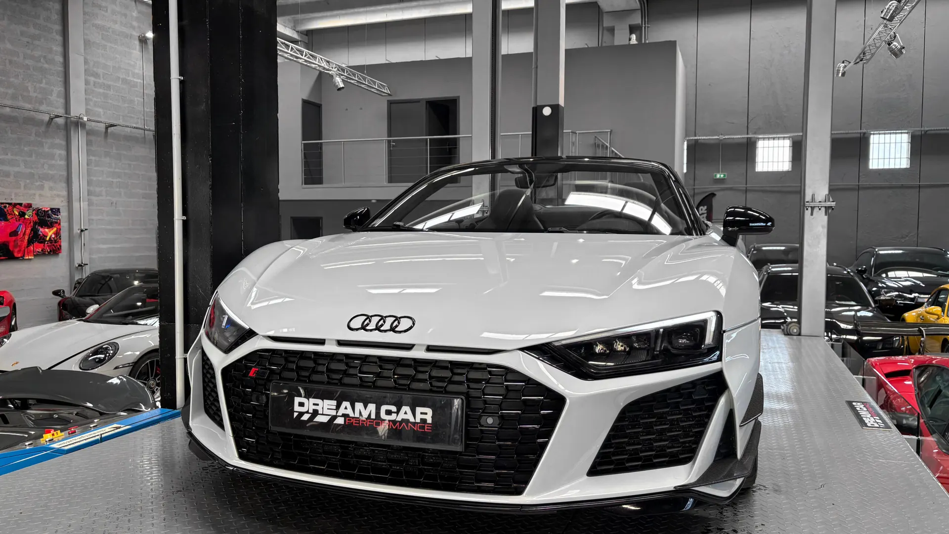 Audi R8 — photo 14