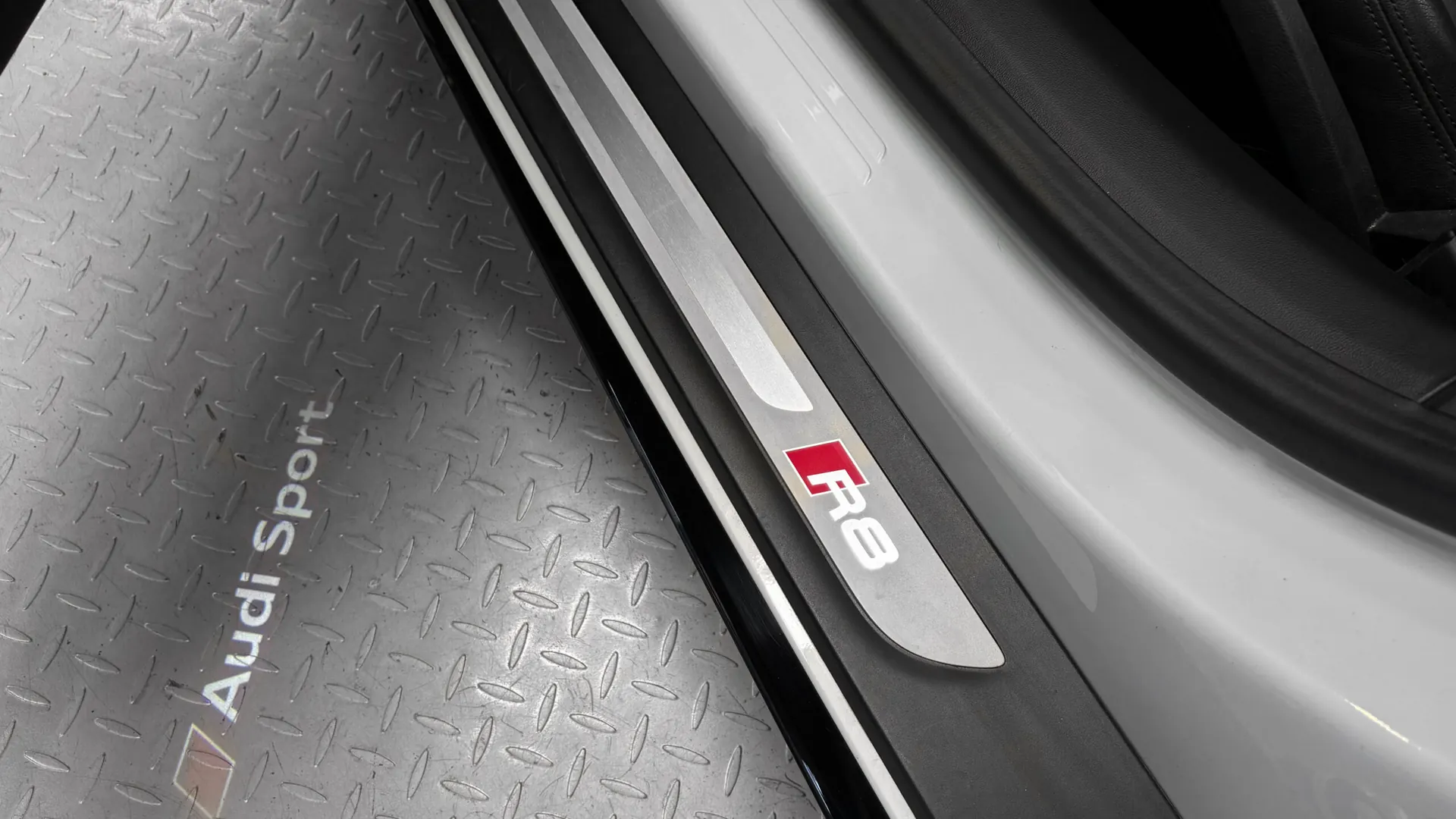 Audi R8 — photo 22