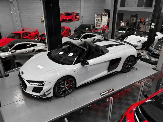 Audi R8