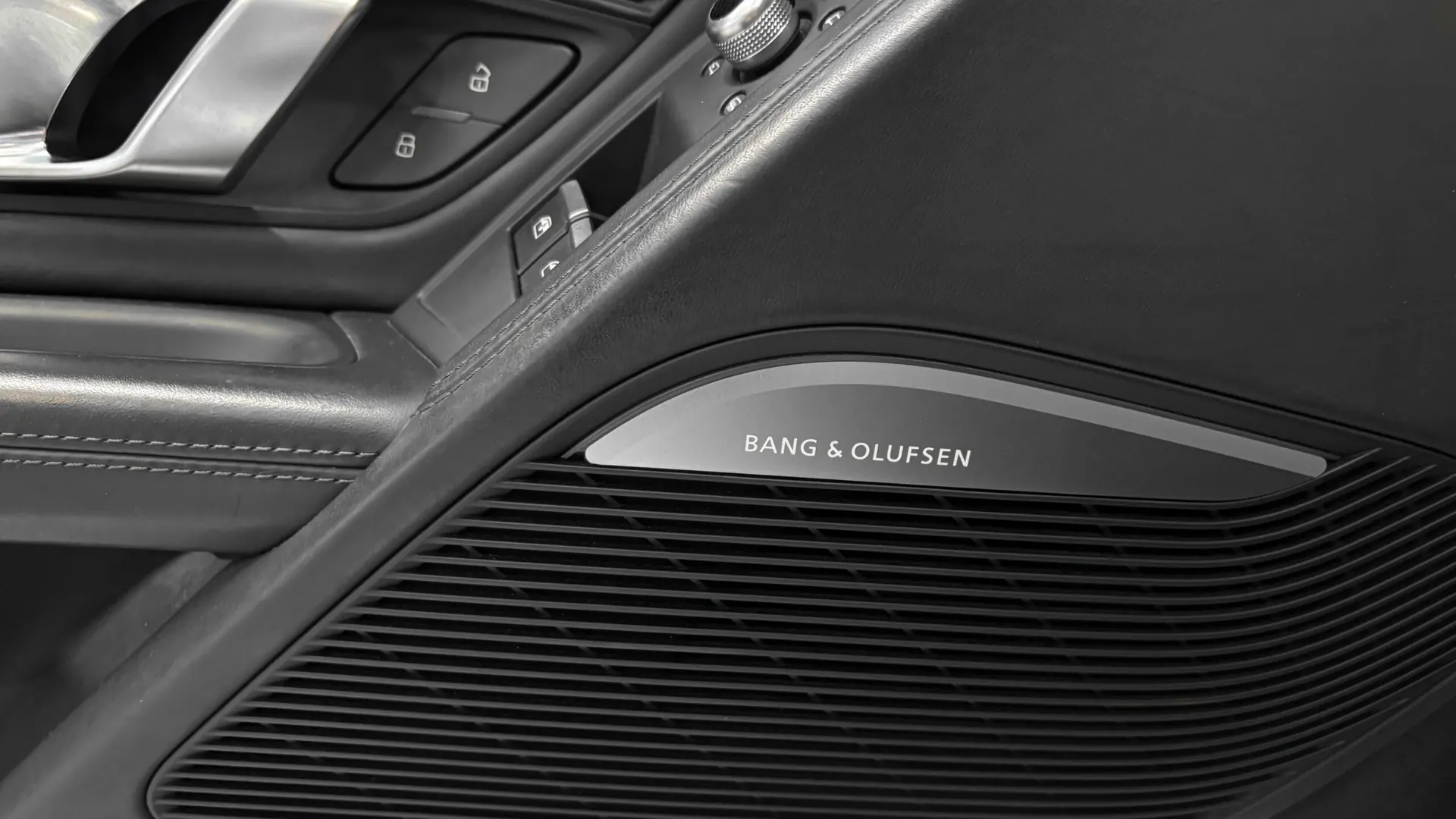 Audi R8 — photo 31