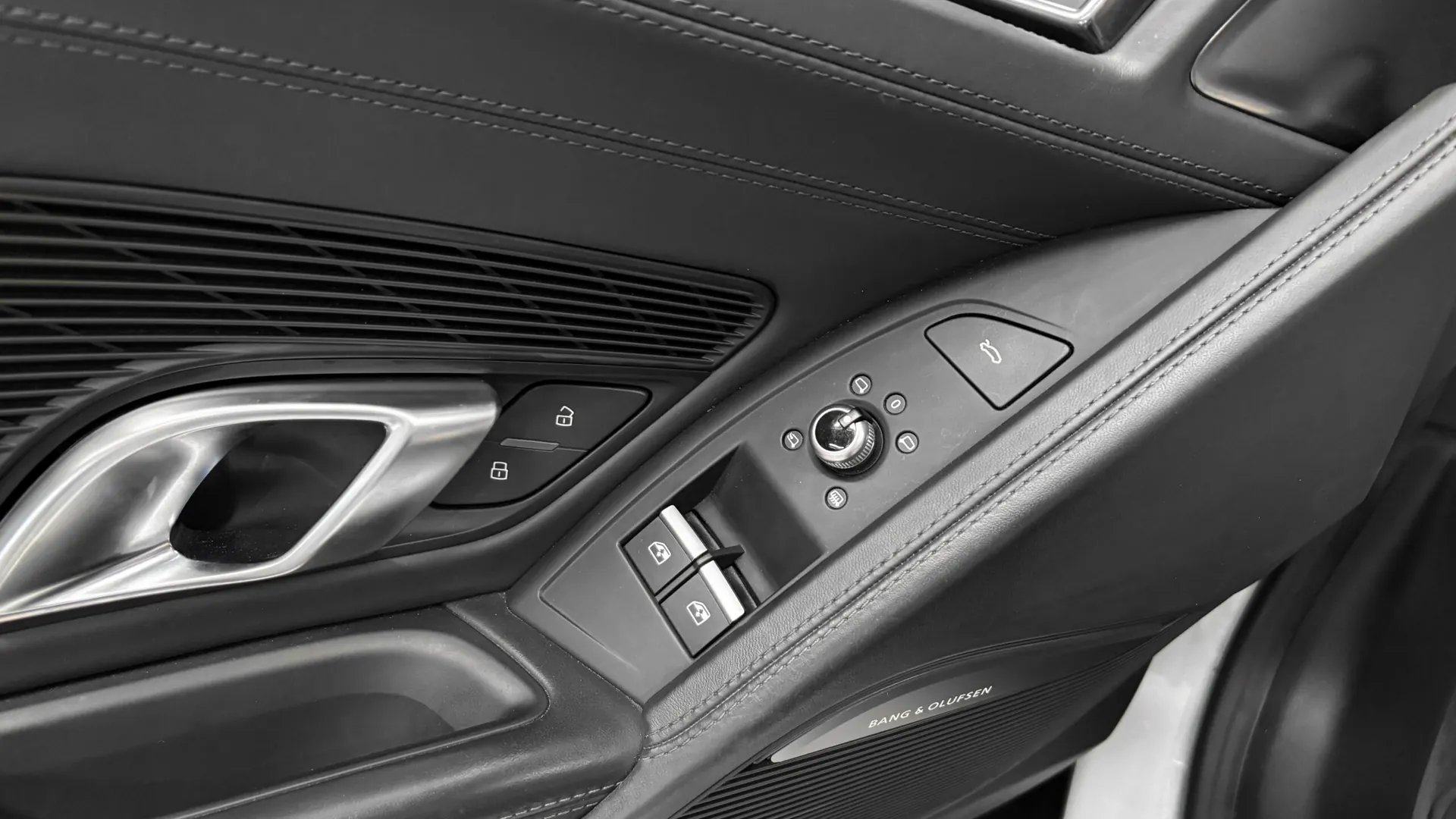 Audi R8 — photo 44