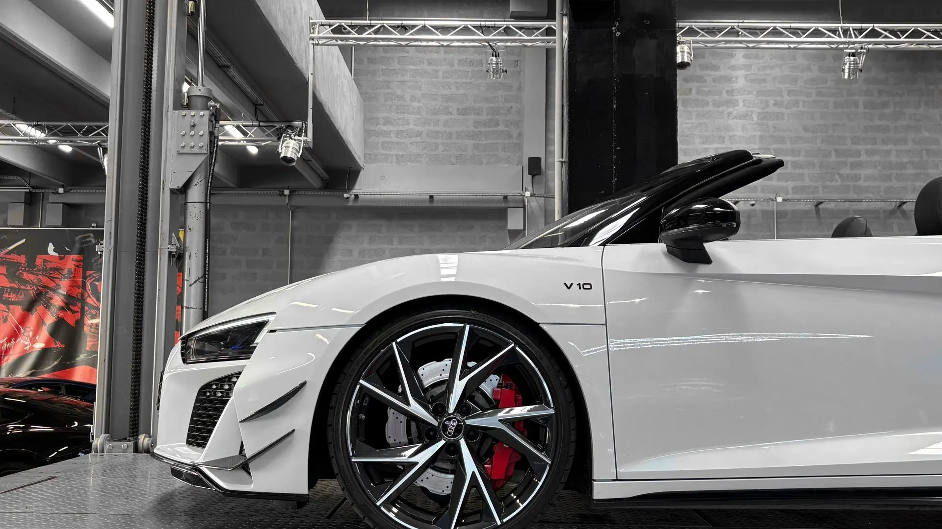 Audi R8 — photo 6