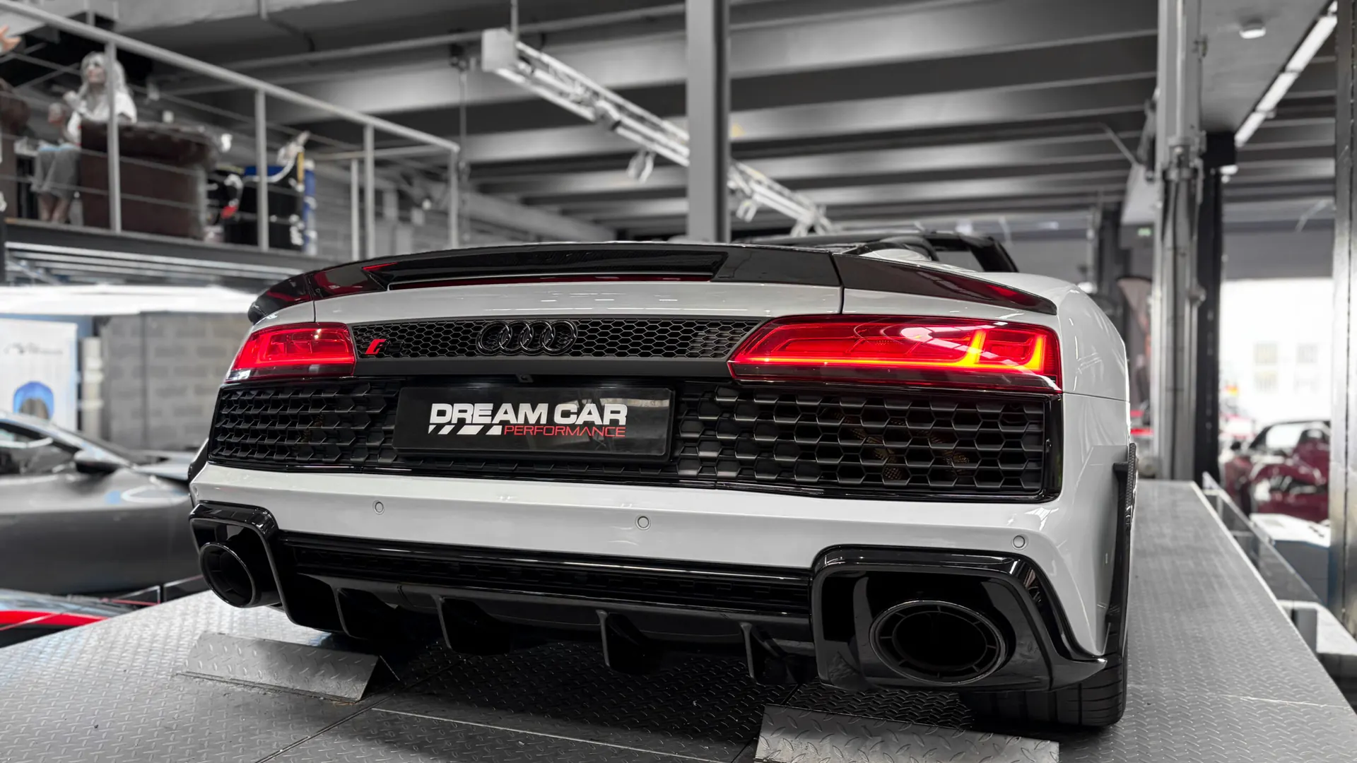 Audi R8 — photo 11