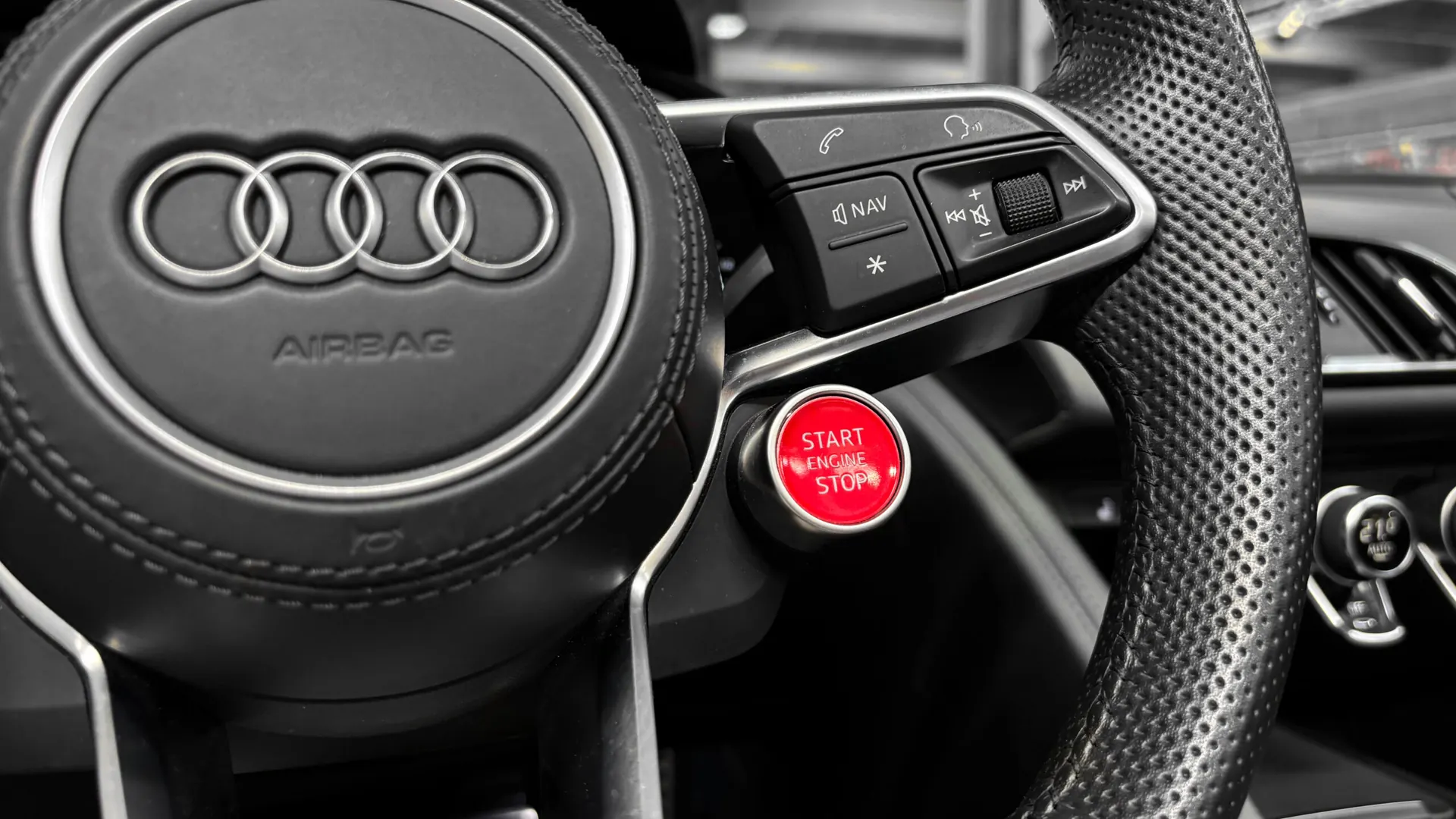 Audi R8 — photo 47