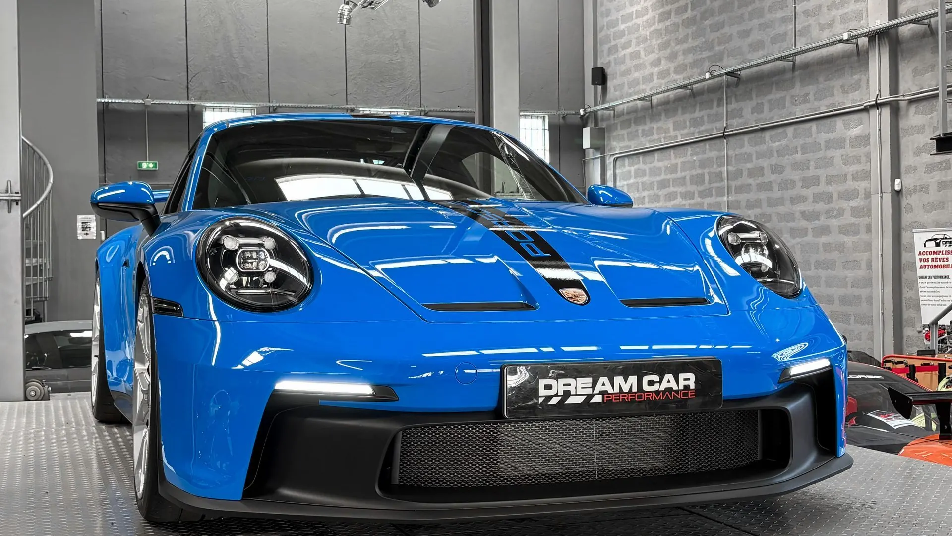 Porsche 992 — photo 4