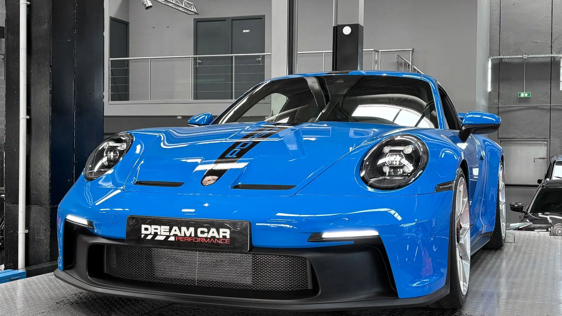 Porsche 992 — photo 5