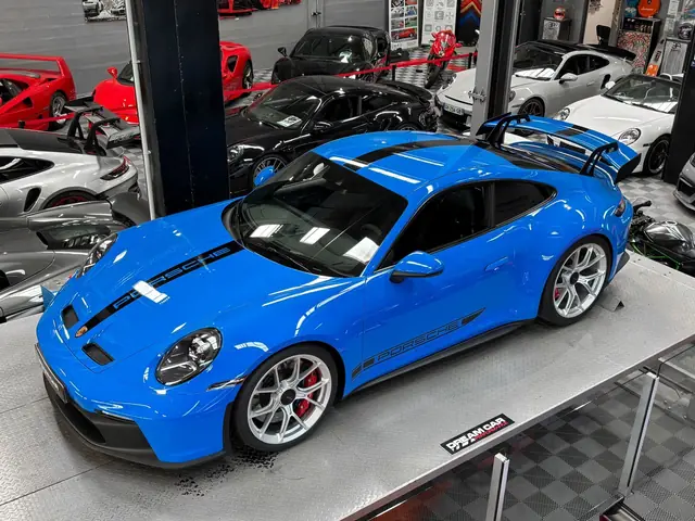 Porsche 992