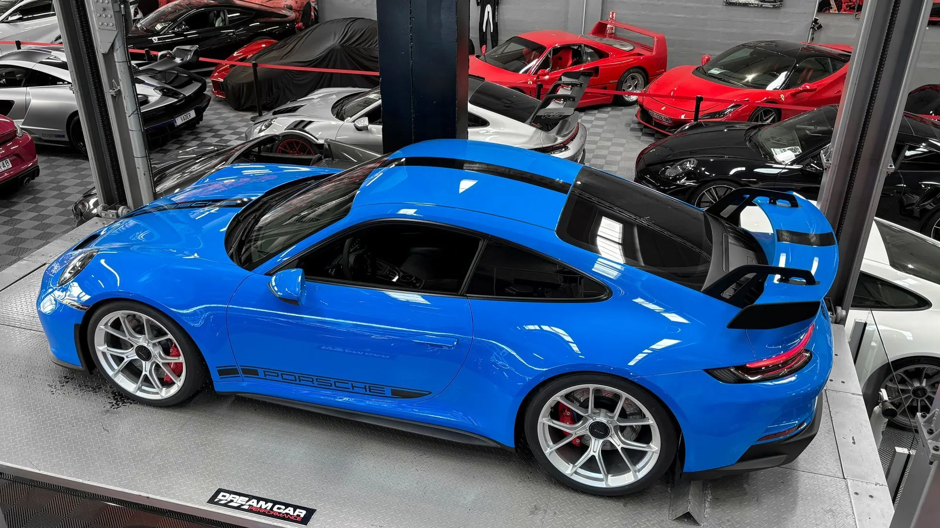 Porsche 992 — photo 3