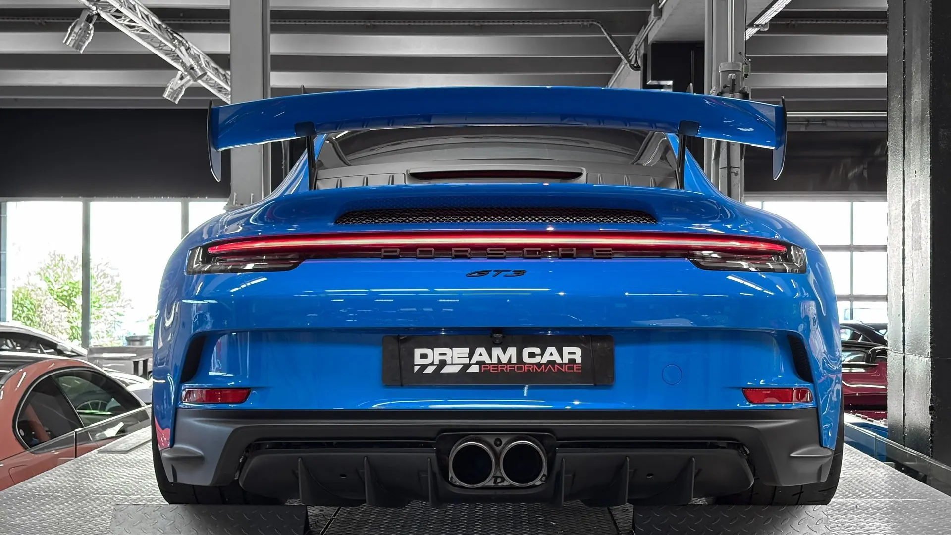 Porsche 992 — photo 8