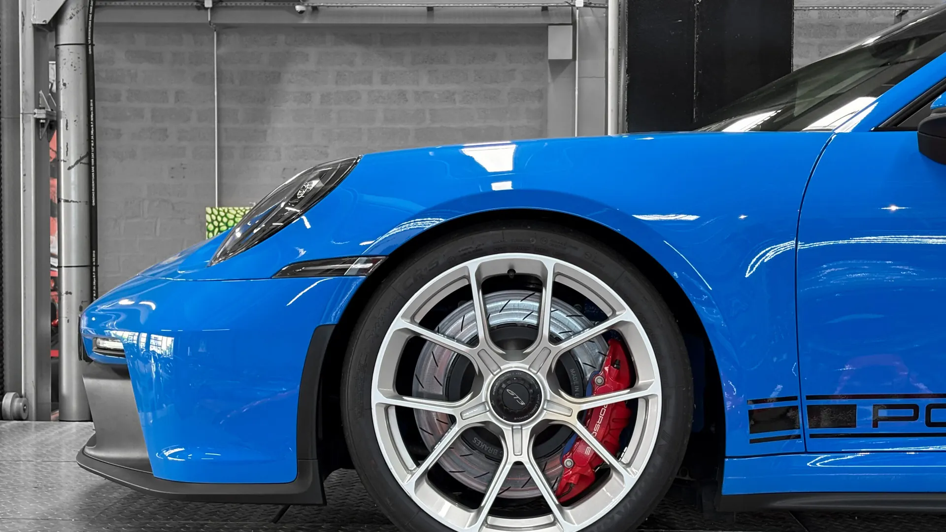 Porsche 992 — photo 14