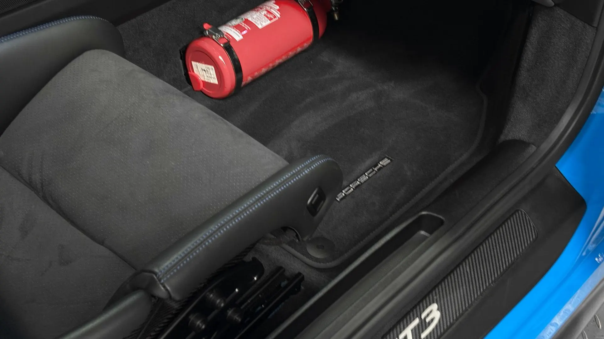 Porsche 992 — photo 15