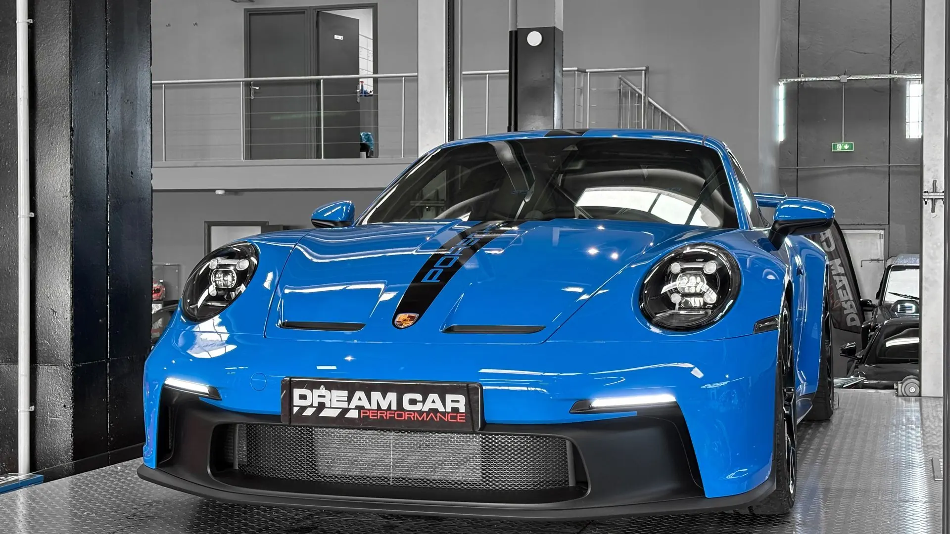 Porsche 992 — photo 5