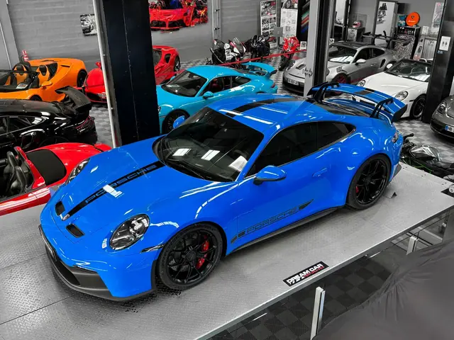 Porsche 992