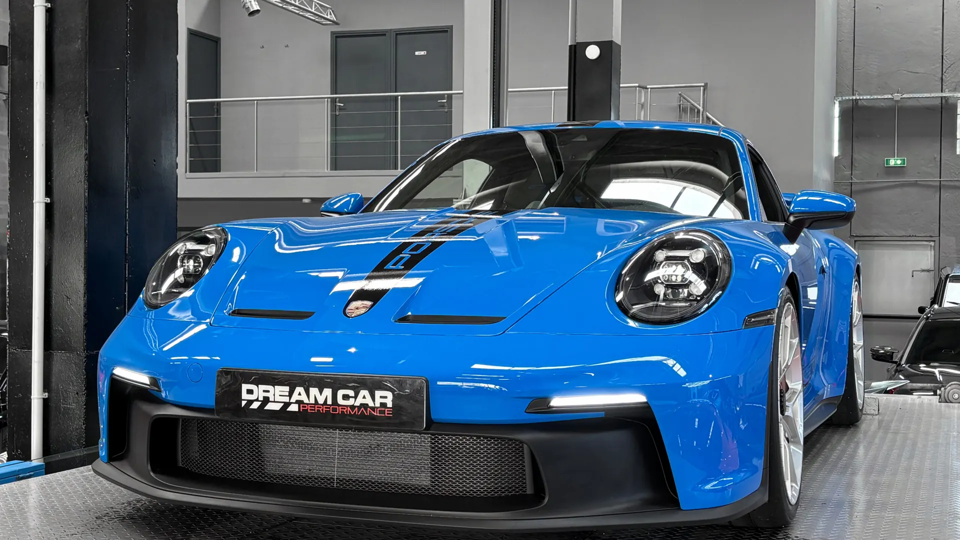 Porsche 992 — photo 7