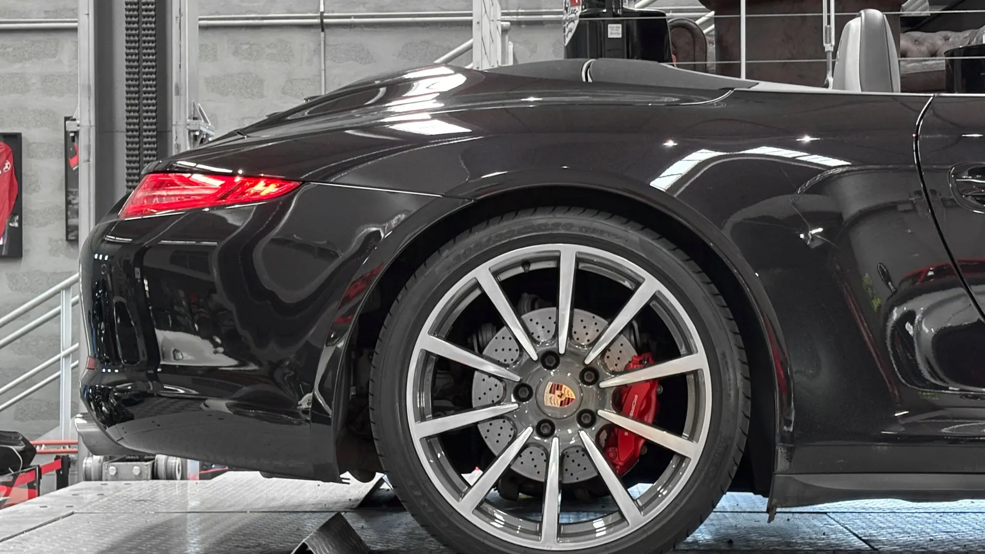 Porsche 991.1 — photo 8