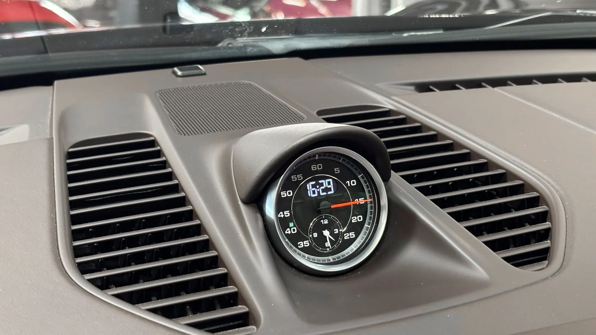 Porsche 991.1 — photo 18